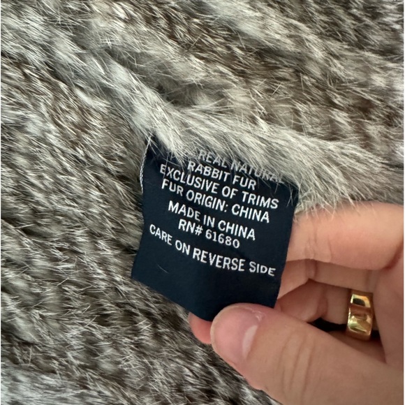 525 American Luxe real rabbit fur vest. Grey - Picture 2 of 3